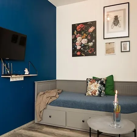 Apartamento Cute With A View Over The Rooftops And Free Parking In The Area *